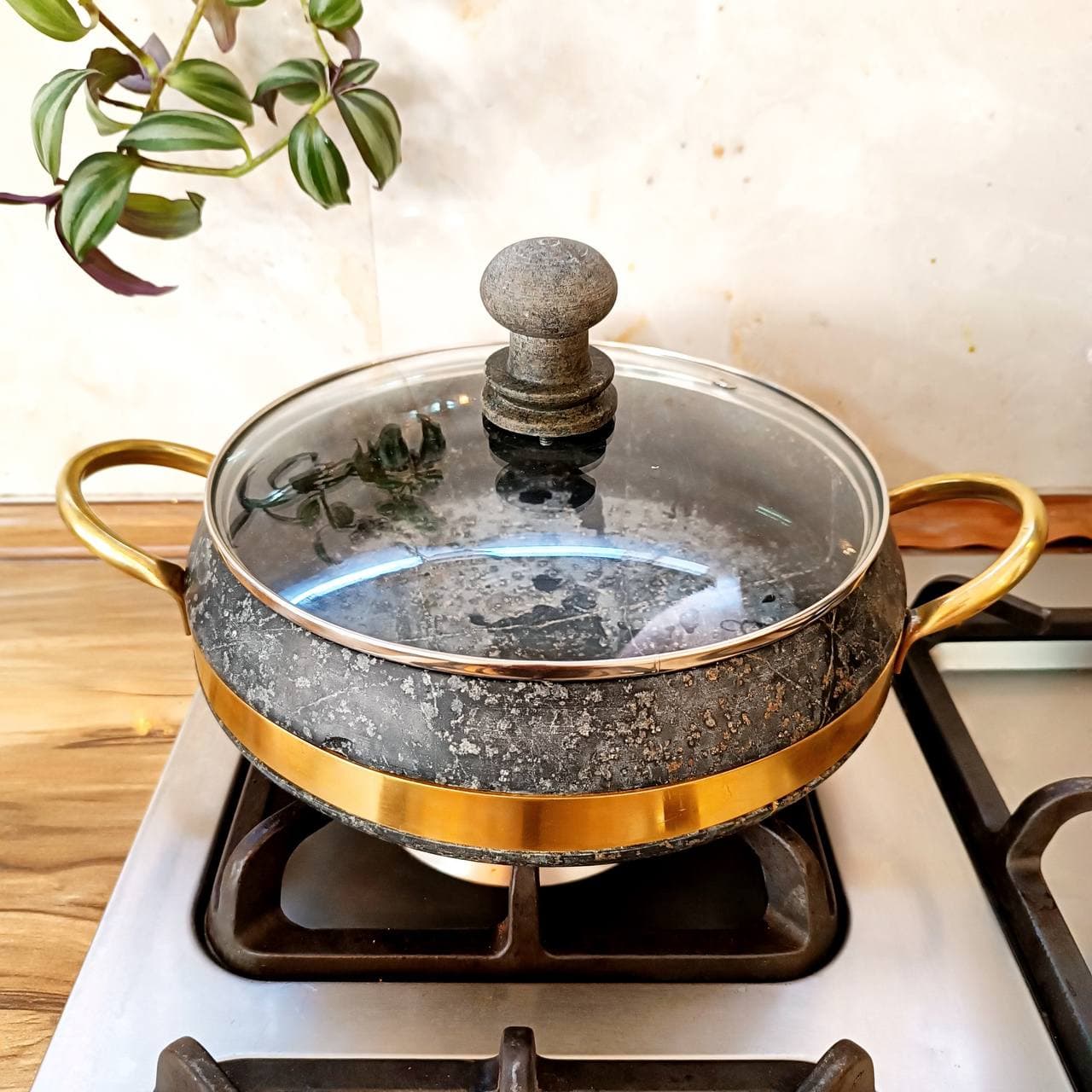 تابه سنگ و برنج — تصویر ۳