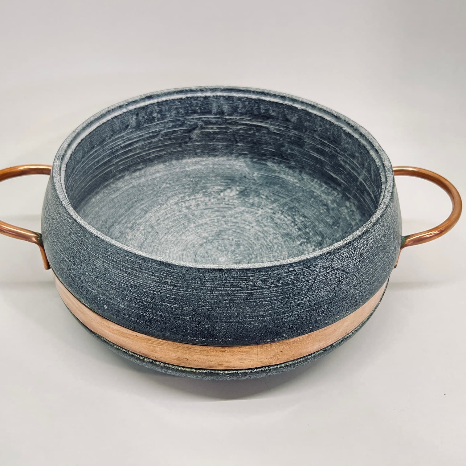 دیگ سنگ و مس — تصویر ۵