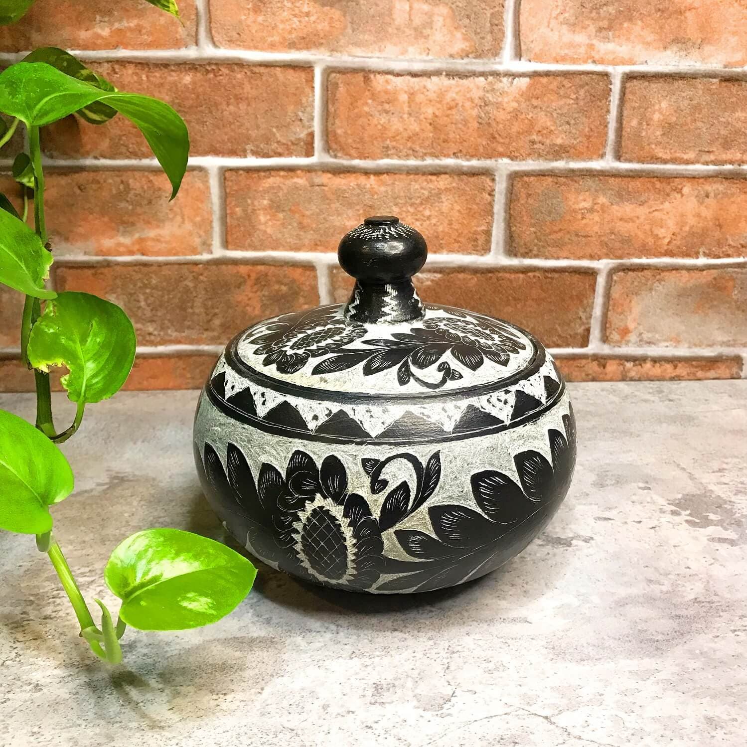 شکلات خوری سنگی طرح بابونه — تصویر ۴