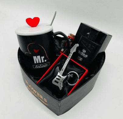 باکس هدیه مردانه شیک کد M183