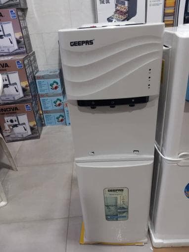 آبسردکن ایستاده جیپاس مدل GWD8355 یخچال دار — تصویر ۱۱