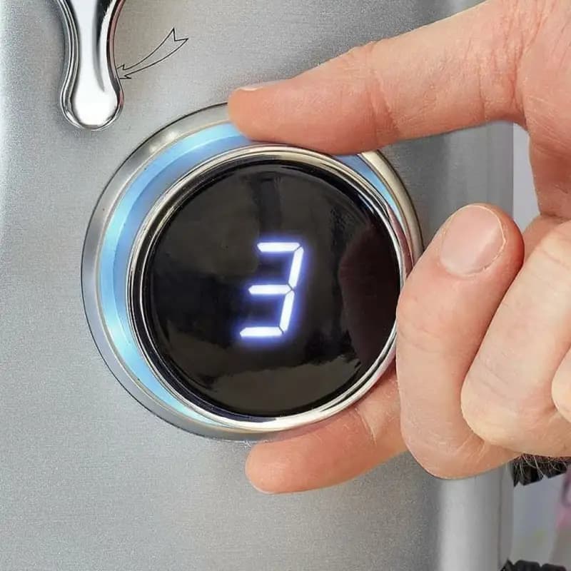 همزن هنریچ 11 لیتری مدل HKM8110 — تصویر ۴