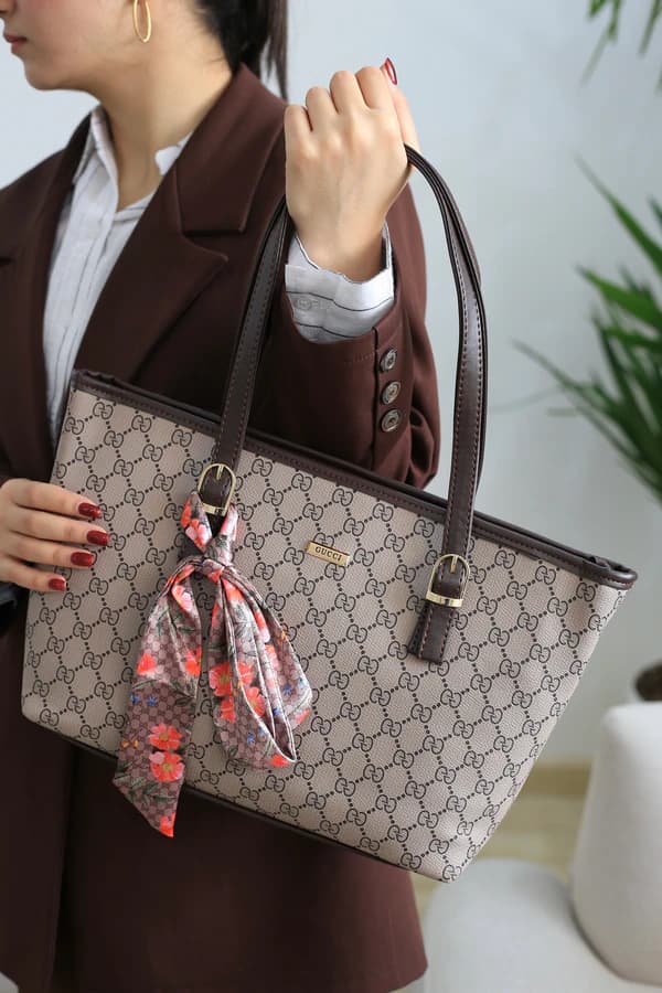 کیف دوشی زنانه چرم صنعتی کد 4930 — تصویر ۷