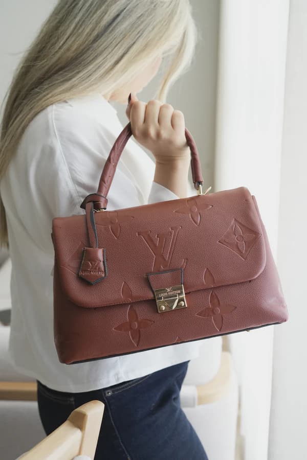 کیف دستی زنانه چرم صنعتی مدل ال وی تک دسته LV — تصویر ۲