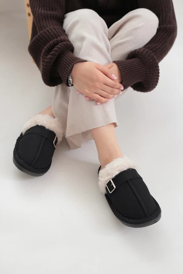 اسلیپر زنانه وارداتی مدل آگ خز دار UGG — تصویر ۴