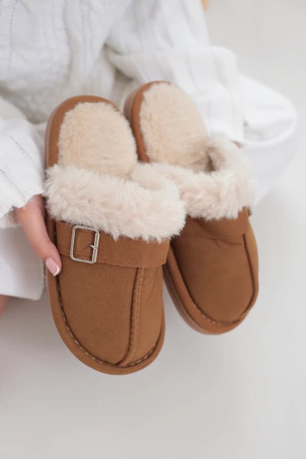 اسلیپر زنانه وارداتی مدل آگ خز دار UGG — تصویر ۵