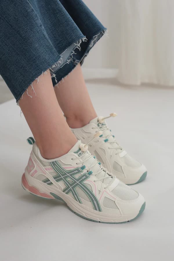 کتونی اسپرت زنانه اسیکس Asics وارداتی | کد L3158