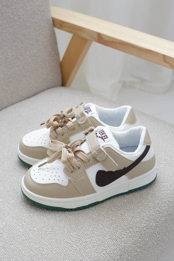 کتونی اسپرت بچگانه ایر جوردن نایکی Nike Air jordan وارداتی | کد A8264 (از سایز 32 تا 37)