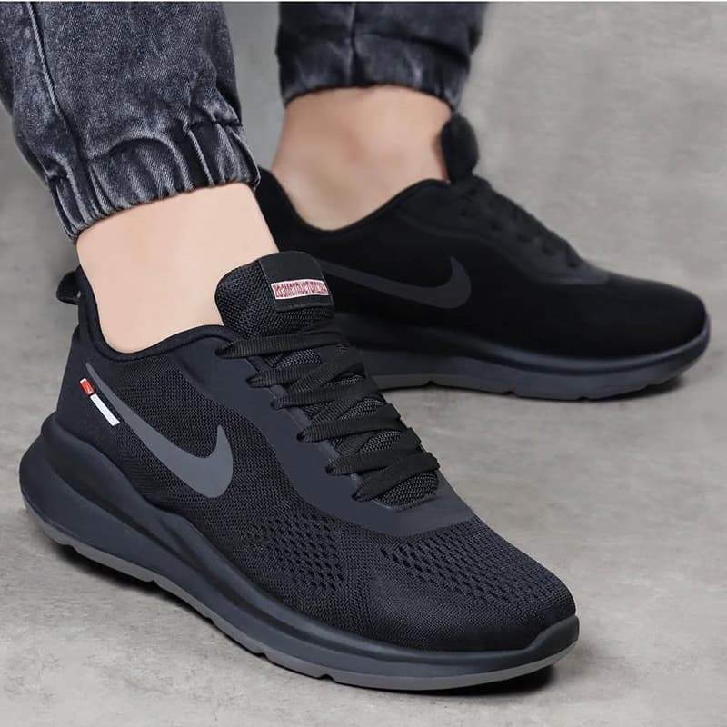 کتانی اسپرت مردانه و سایز بزرگ پا طبی تزریق مدل نایک(nike)|کد02|سایز41-48|رانینگ |طبی| تمام مشکی — تصویر ۳
