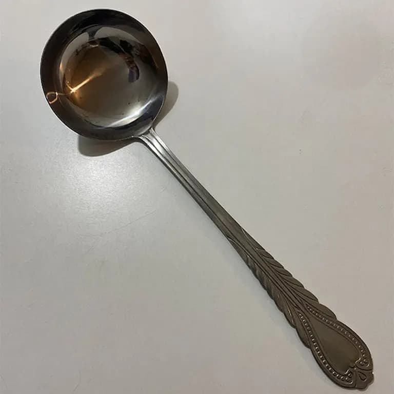 ملاقه استیل کوچک سایز 12 — تصویر ۴