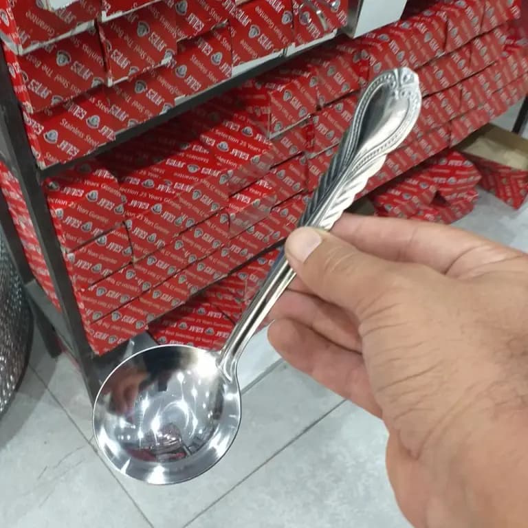 ملاقه استیل کوچک سایز 12 — تصویر ۹