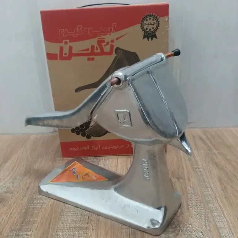 آب انار گیری دستی نگین — تصویر ۸