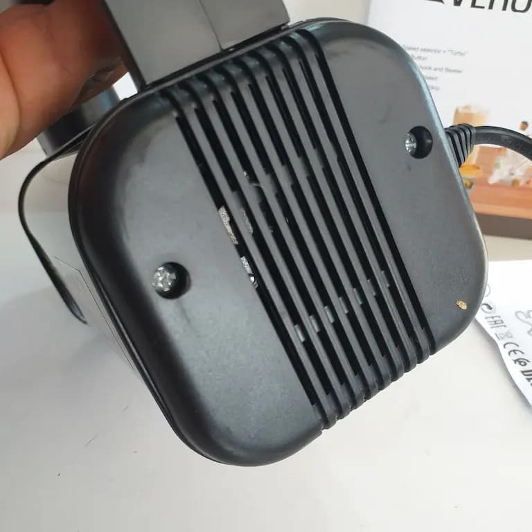 همزن برقی ورونا مدل VEM5002 توان 650 وات 5 سرعته — تصویر ۵