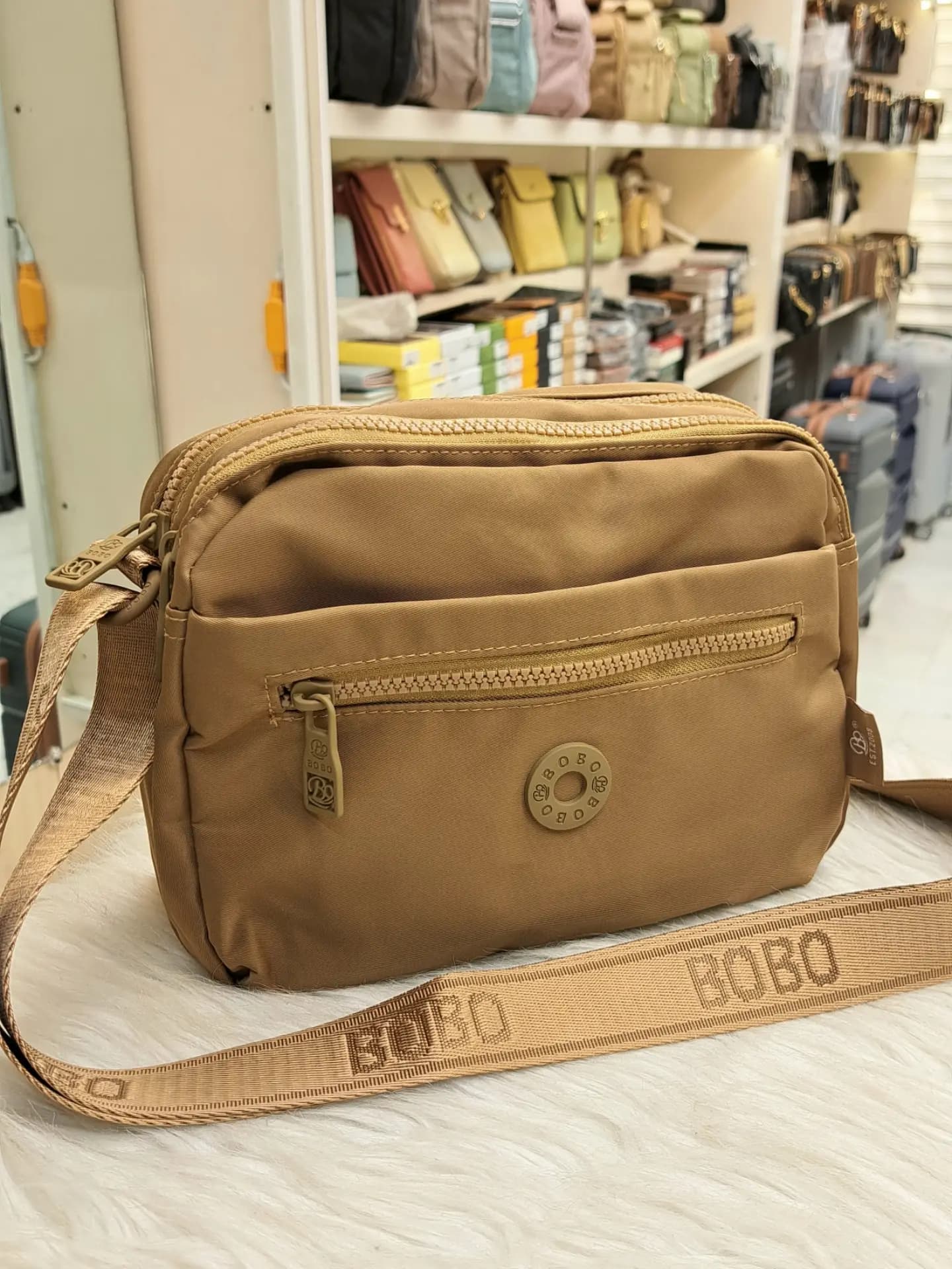 کیف دوشی زنانه BOBO مدل 7632 — تصویر ۵
