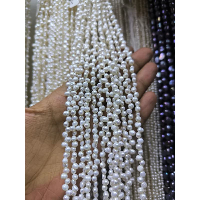 مروارید پرورشی سایز 4-5 میلیمتر کد 1810 — تصویر ۳