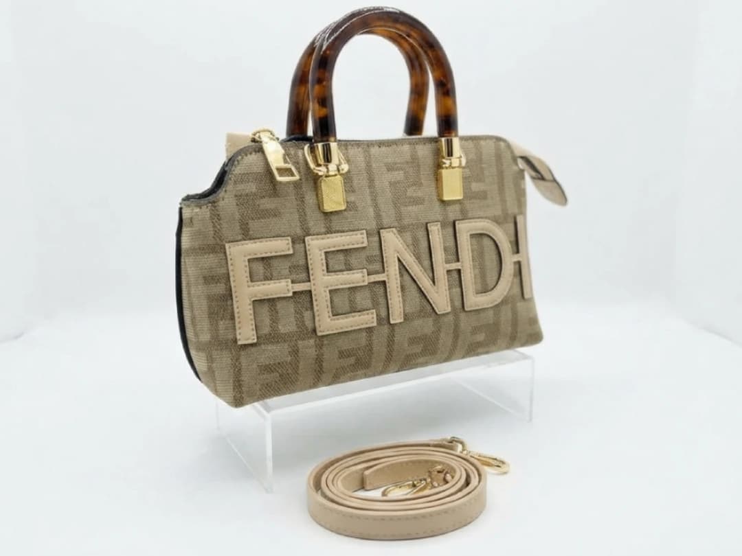 کیف دستی و دوشی فندی | Fendi — تصویر ۲