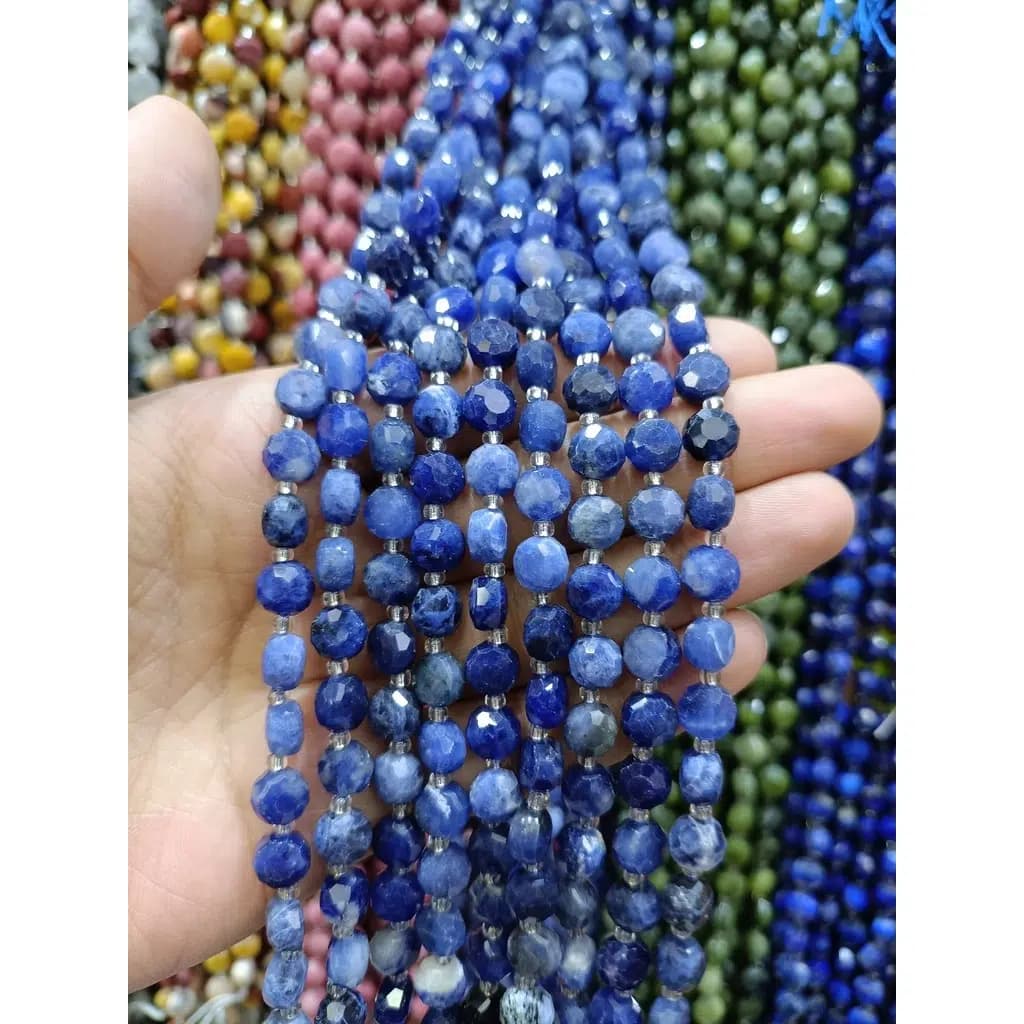 ریسه سنگ سودالیت سکه ای کد 1376 — تصویر ۳