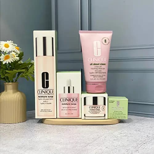 ست 5 عددی آبرسان کلینیک Moisture Surge اصل | آبرسانی عمیق انواع پوست — تصویر ۵