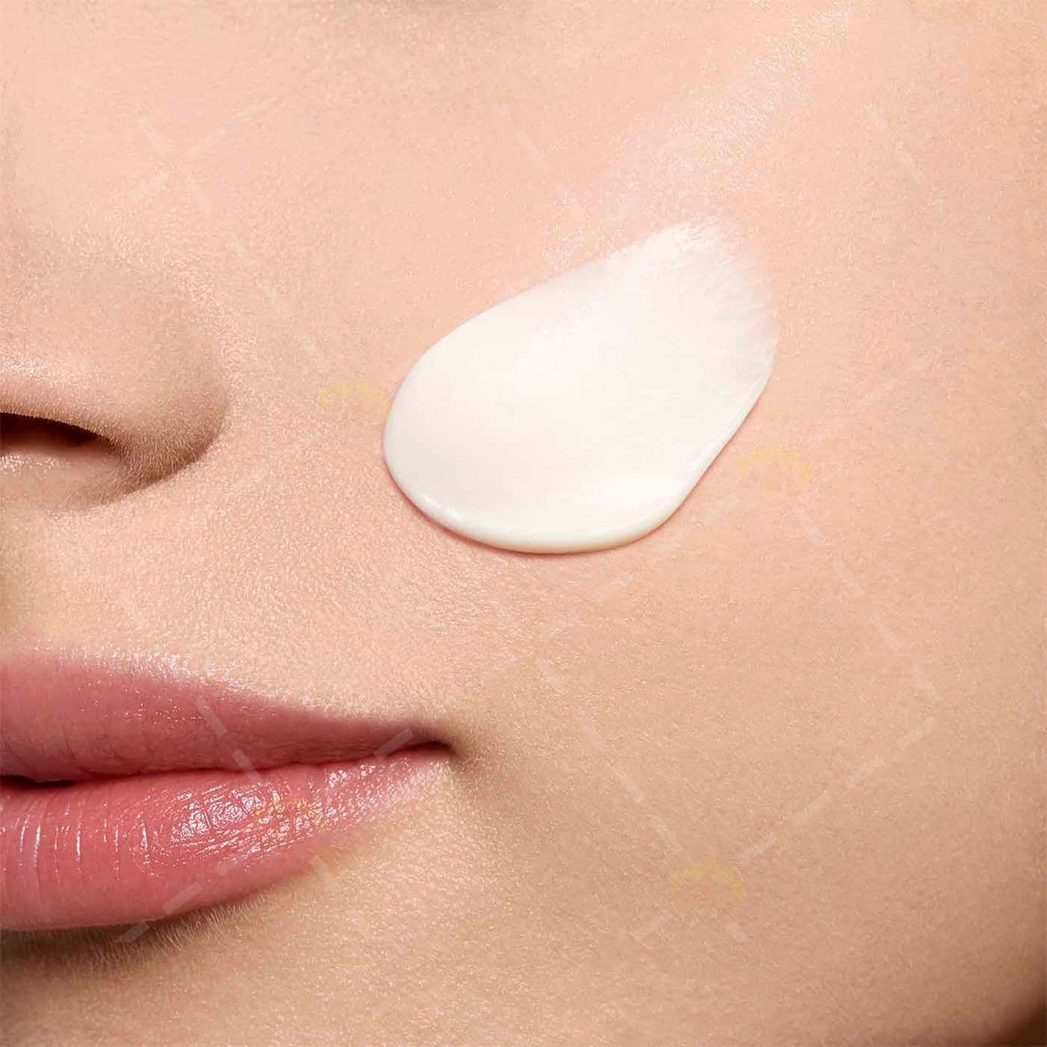 کرم روز و شب ضدچروک کلارنس Multi‑Active (شاداب‌کننده و جوانساز پوست) — تصویر ۶