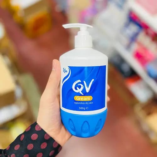 کرم مرطوب کننده پوست خشک کیووی اصل — تصویر ۸