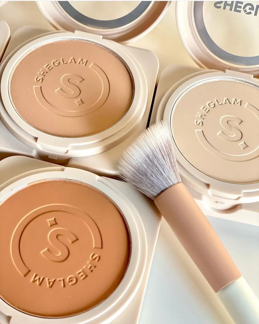 پنکک کرم پودری شیگلم رنگ SHELL — تصویر ۱۱