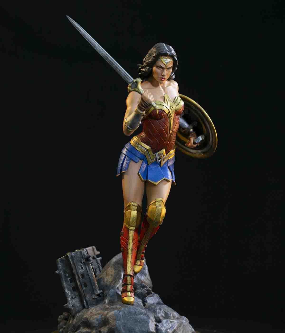 ⚔️ فیگور واندر وومن Wonder Woman | ارتفاع ۴۰ سانتی‌متر | جنس PLA+ — تصویر ۴