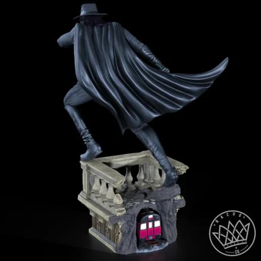 🎭 فیگور شخصیت V for Vendetta | ارتفاع ۳۰ سانتیمتر | جنس PLA+ — تصویر ۵