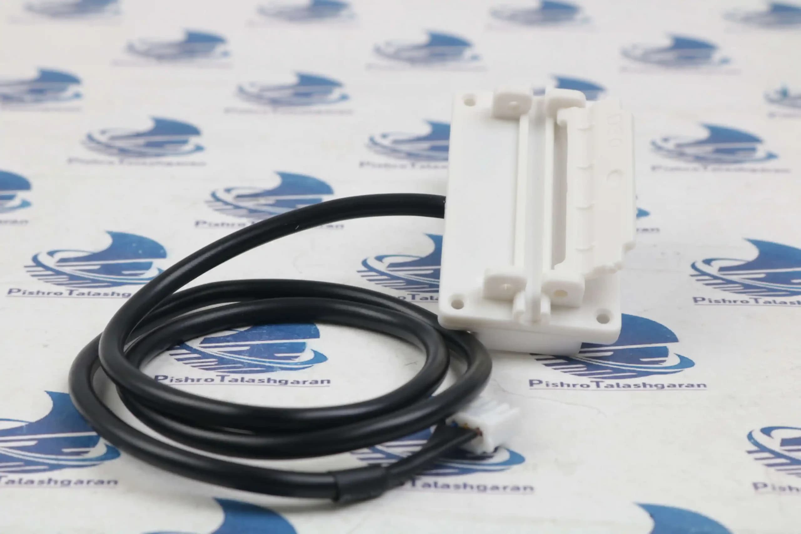 سنسور تعیین سطح مایع غیر تماسی XKC-Y29D سایز D3 — تصویر ۳