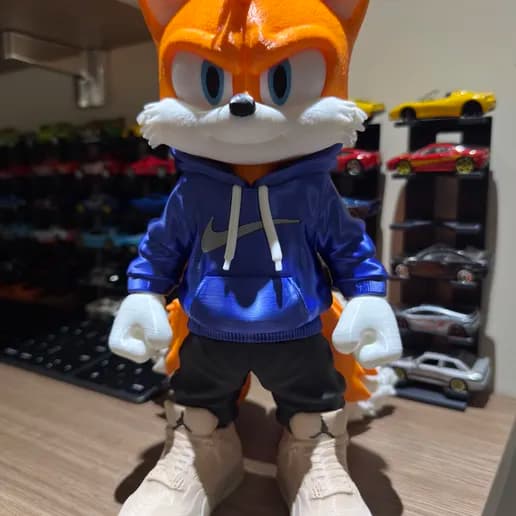 🦊 فیگور تیلز از سری سونیک (Tails – Sonic Series) | ارتفاع ۲۷ سانتیمتر | جنس PLA+ — تصویر ۹
