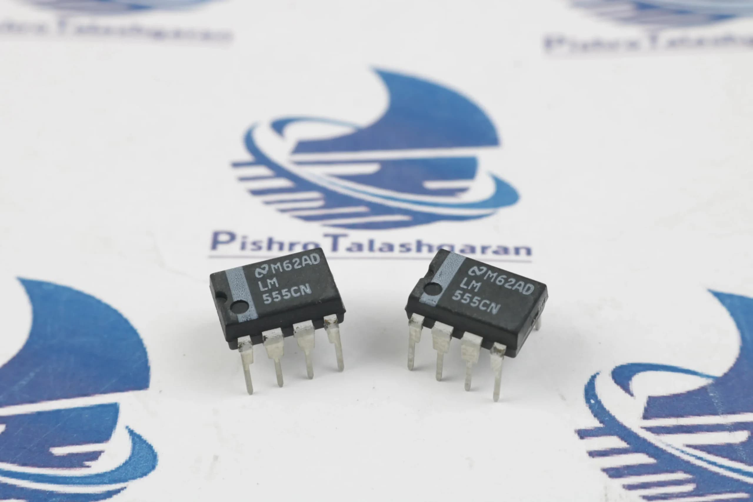 آی سی تایمر NE555P پکیج DIP-8 — تصویر ۲