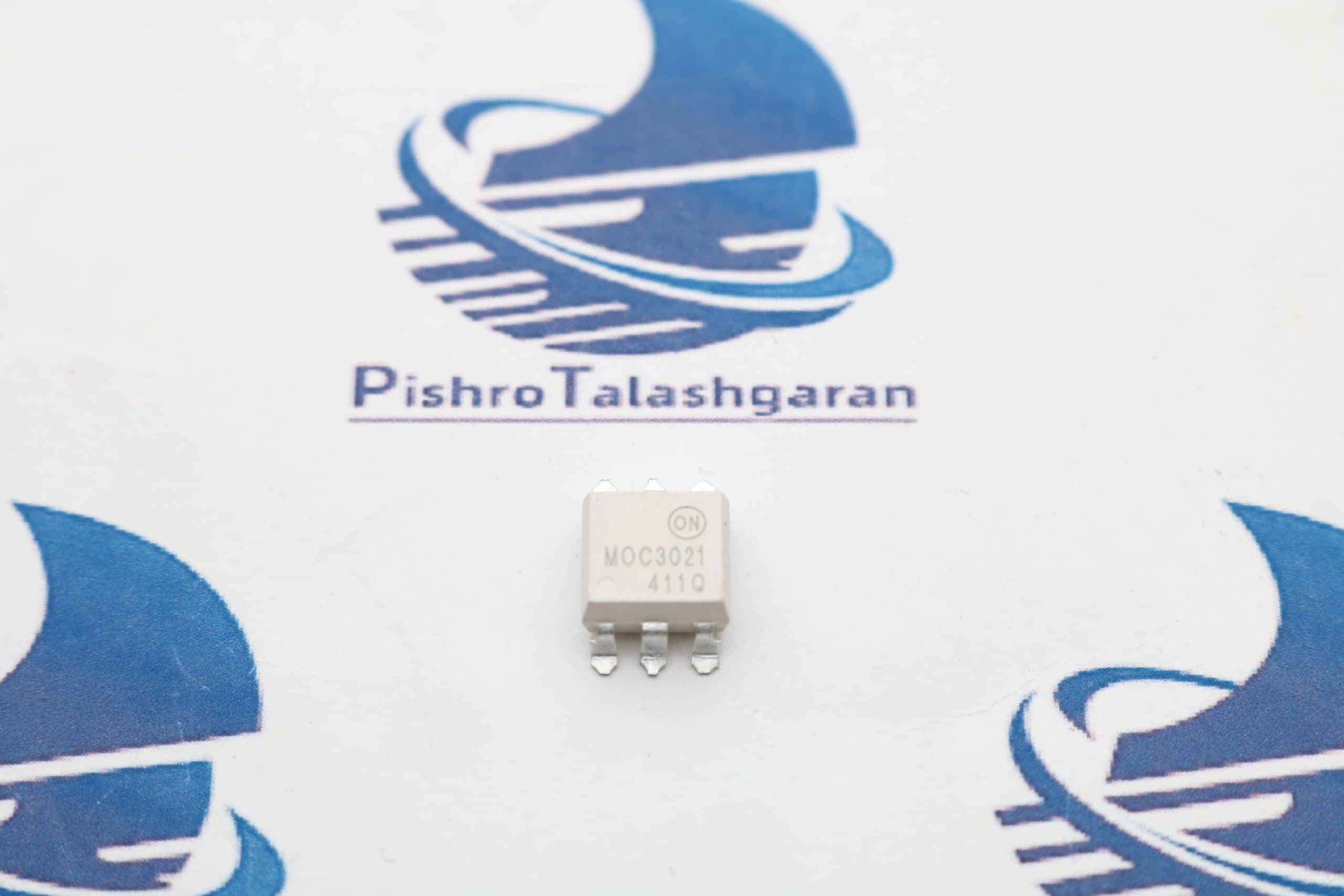 آی سی اپتوترایاک MOC3021 پکیج SOP-6 (SMD)
