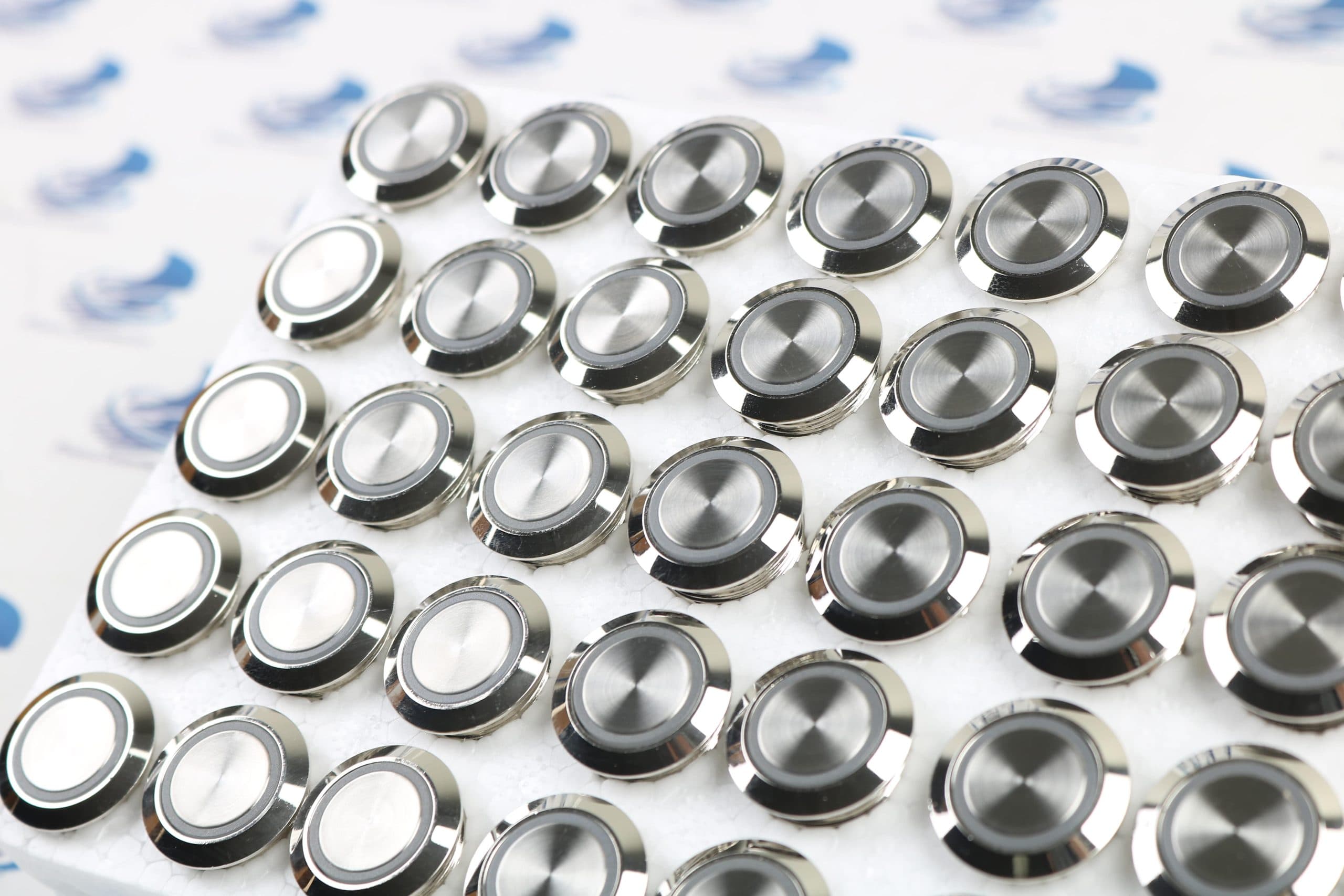 کلید شستی LED دار قطر 12V/24V – 19mm — تصویر ۱۰