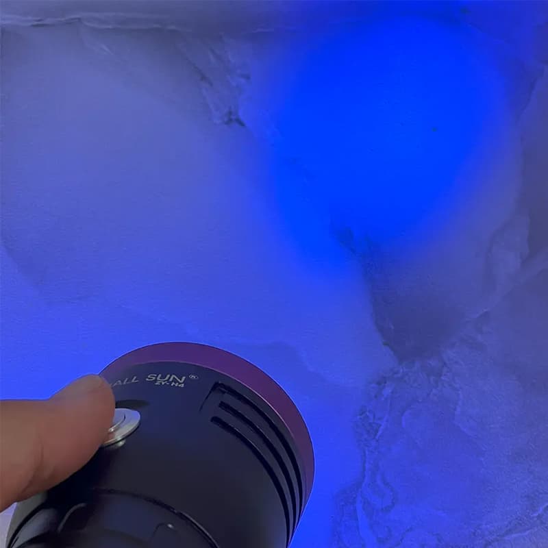 چراغ قوه یووی (UV) اسمال سان مدل ZY-H4 — تصویر ۵