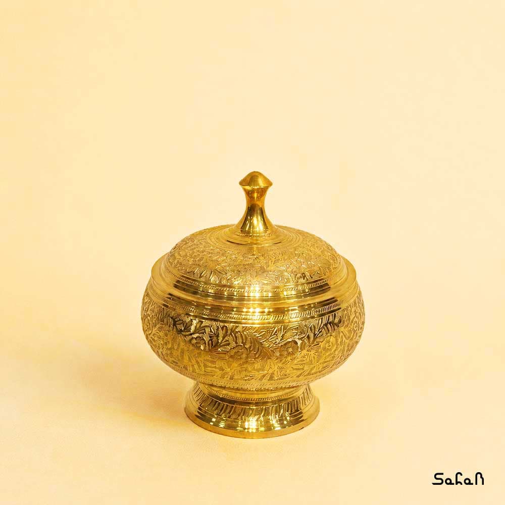شکلات خوری برنجی قلم زنی طرح چونیا — تصویر ۴