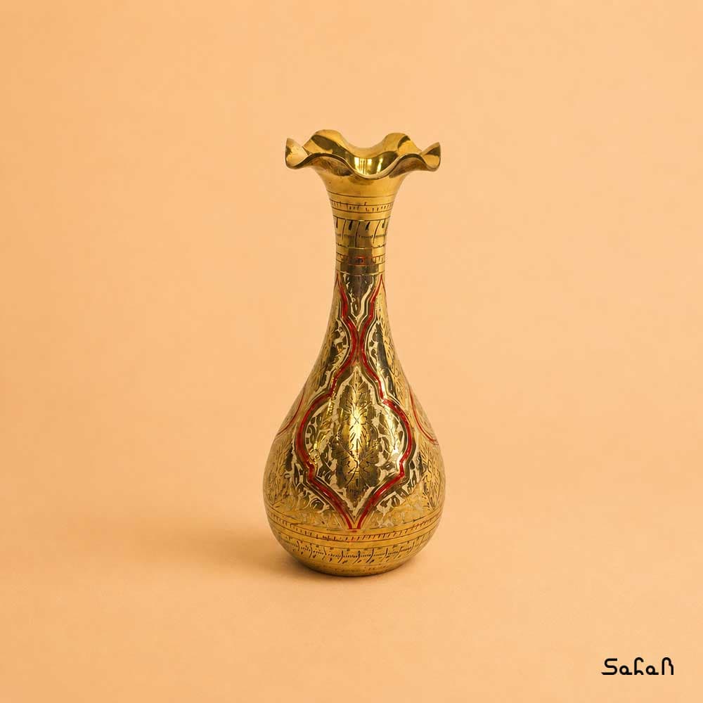 گلدان برنجی میناکاری طرح سوربا سفید — تصویر ۲