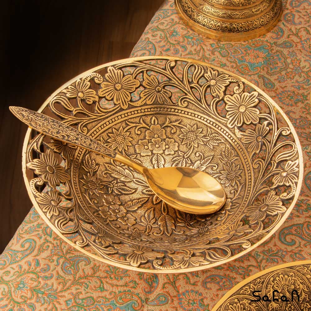 ست پذیرایی برنجی آنتیک کد 495 — تصویر ۵
