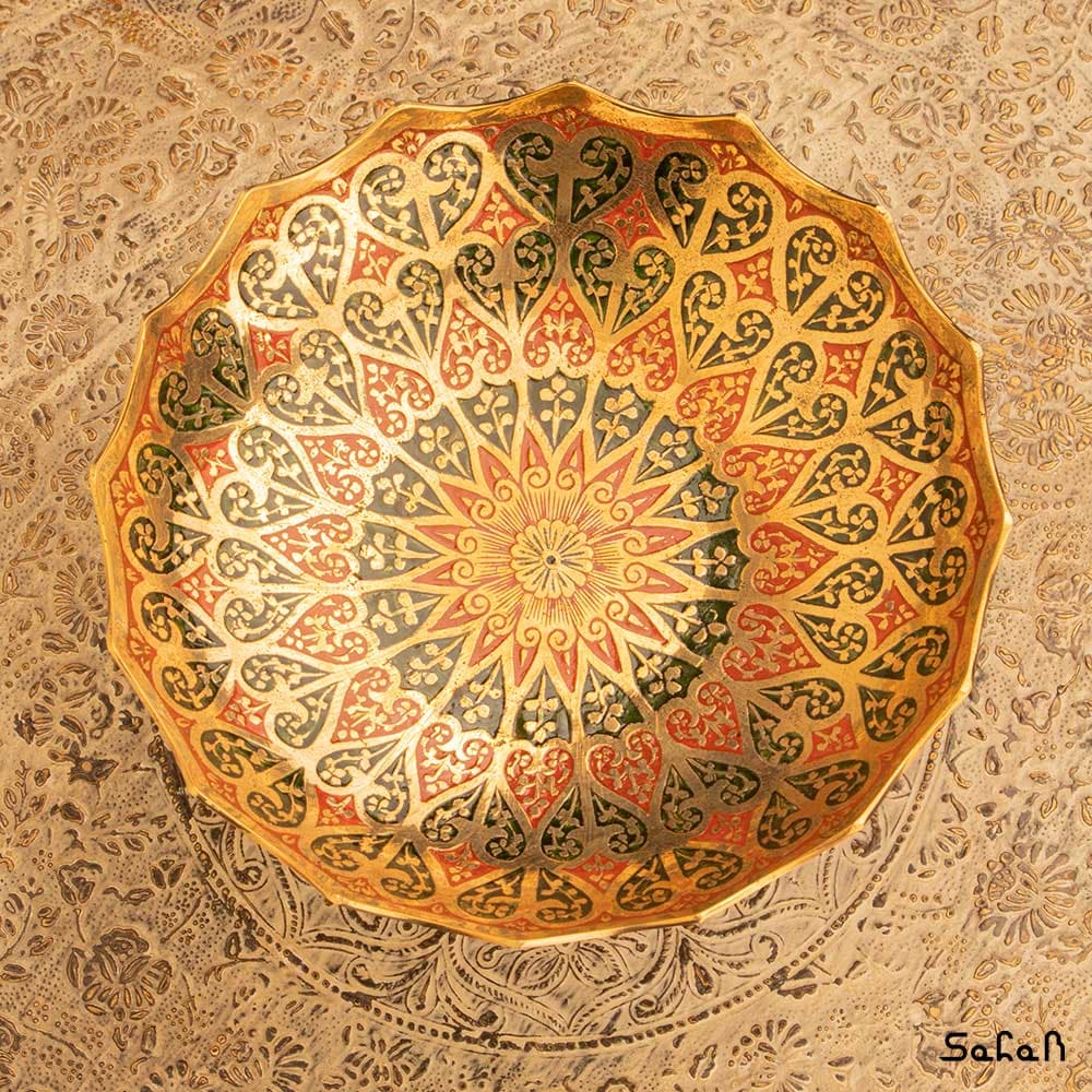 شیرینی خوری یا خرما خوری برنجی طرح قلب — تصویر ۷
