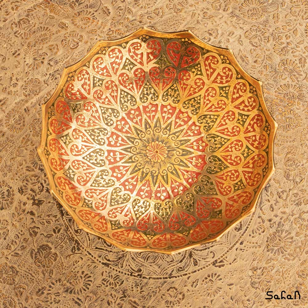 شیرینی خوری یا خرما خوری برنجی طرح قلب — تصویر ۹