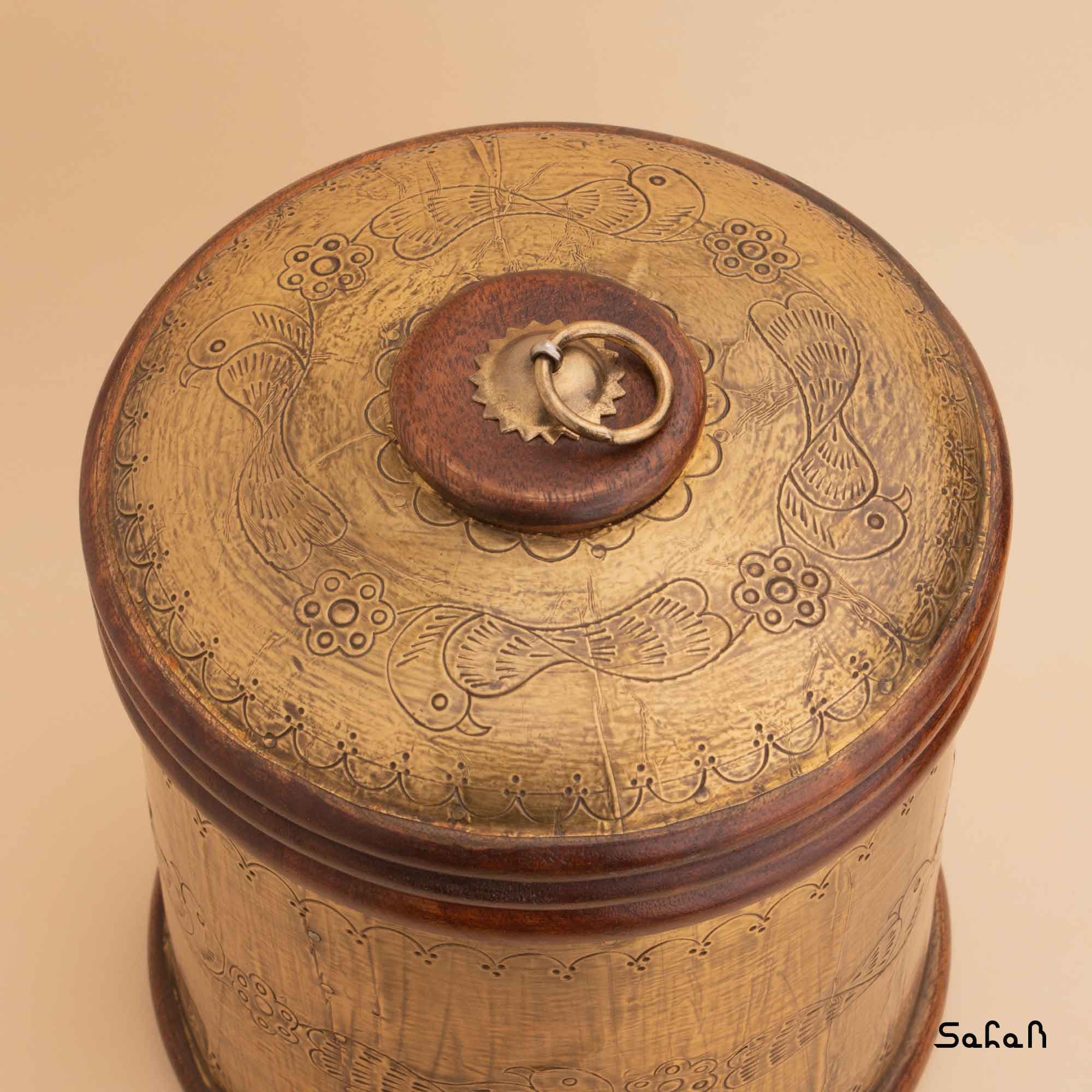 بانکه برنجی و چوبی طلایی مدل پرنده سایز 3 — تصویر ۷