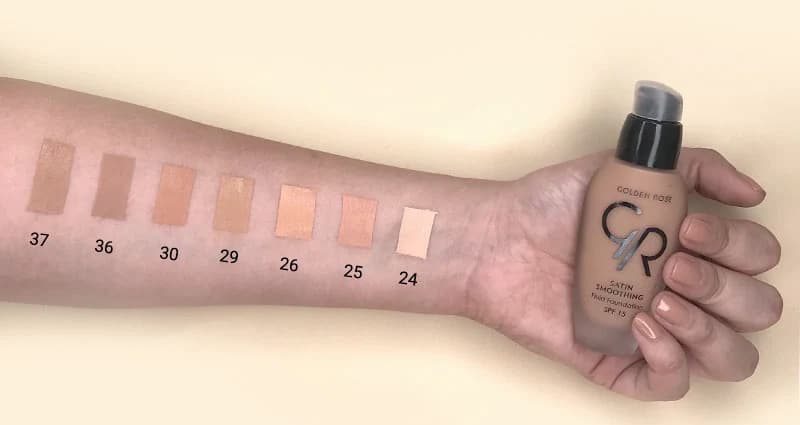 کرم پودر گلدن رز مدل ساتین با SPF15 — تصویر ۴