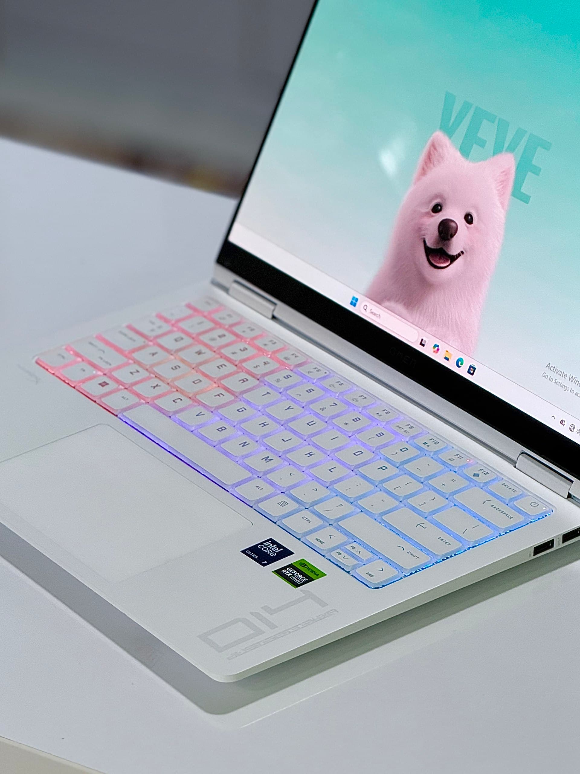 لپ تاپ گیمینگ HP OMEN Transcend 14 Ultra 7 155H RTX 4060 — تصویر ۲