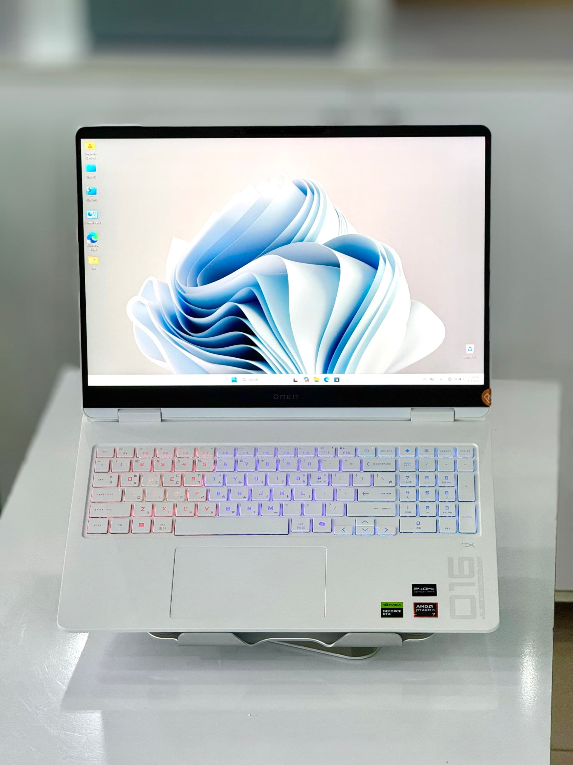 لپ تاپ گیمینگ HP OMEN 16 Ryzen AI 7 350 RTX 5060
