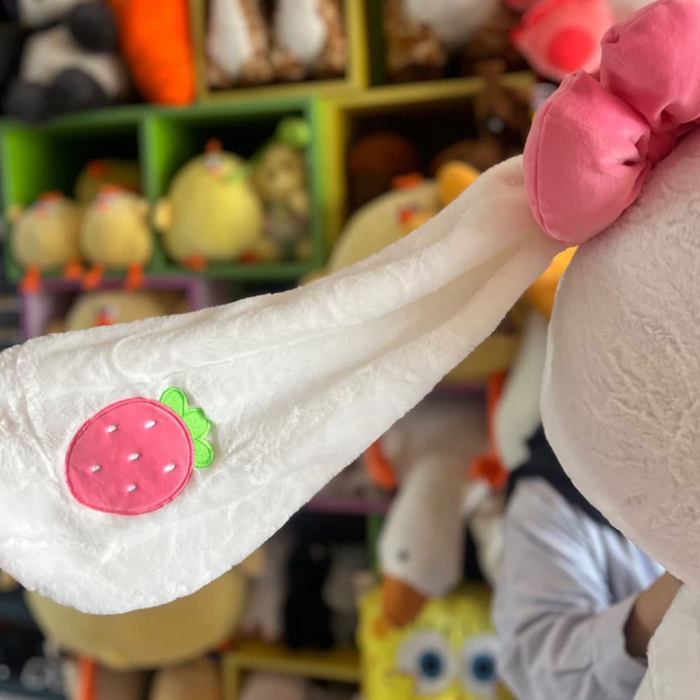 عروسک خرگوش توت فرنگی سوپر — تصویر ۳