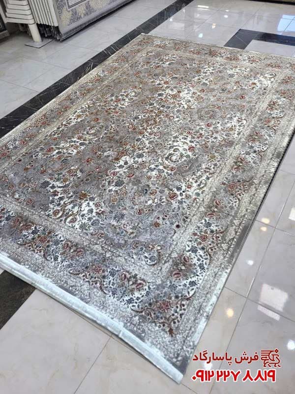 فرش افشان نقره ای وینتیج هفتصد شانه گل برجسته طرح تیام