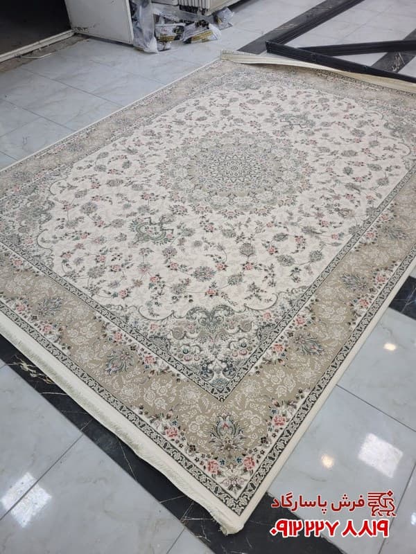 فرش دستباف کرم رنگ 1200 شانه طرح لیان