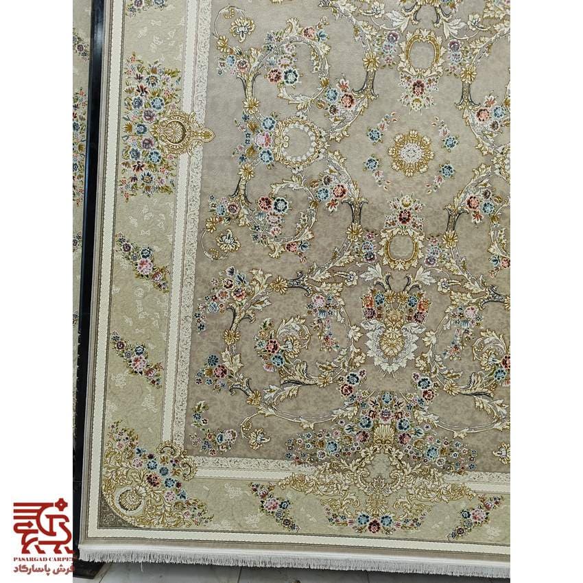 فرش طوسی طلایی جدید طرح عروس 700 شانه — تصویر ۳