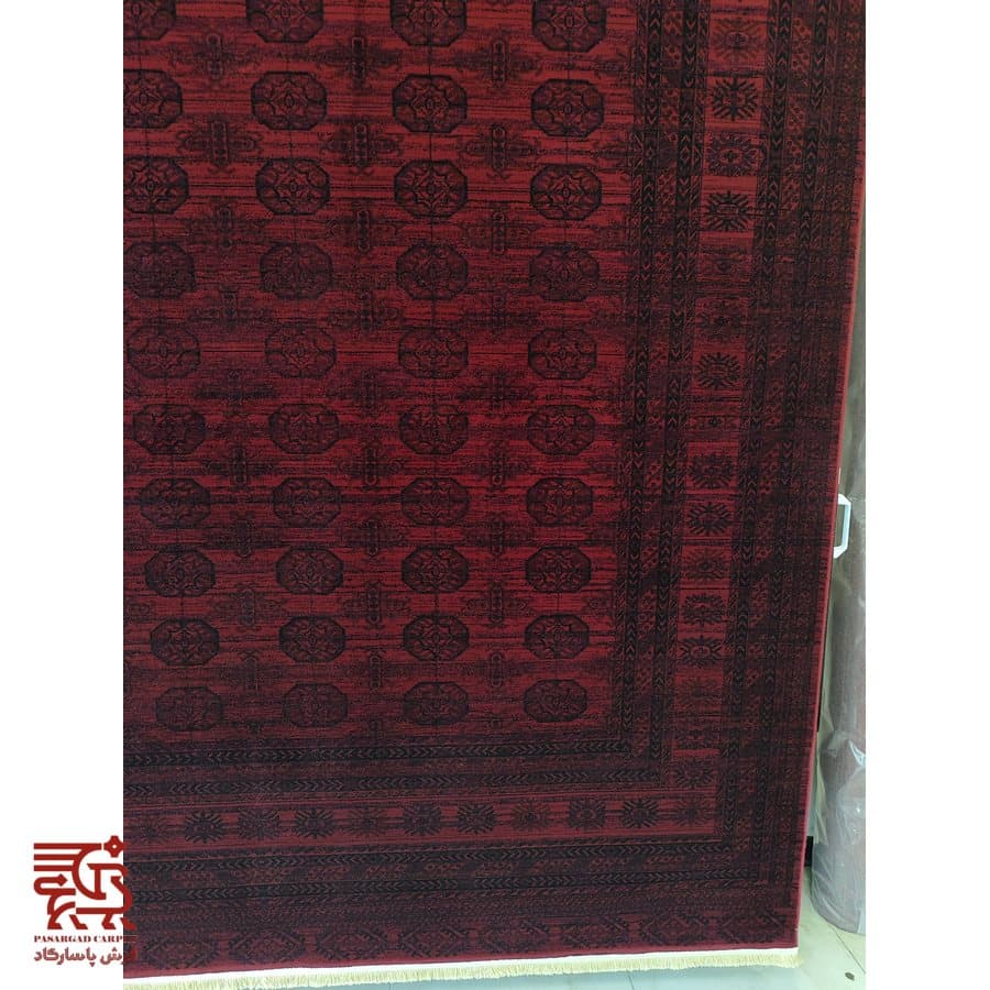 فرش سنتی قرمز هفتصد شانه با نمای وینتیج کد v4760 — تصویر ۵