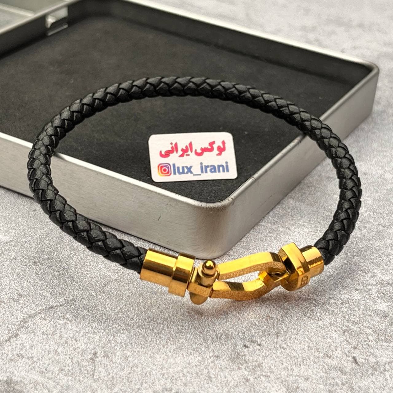 دستبند امگا چرمی