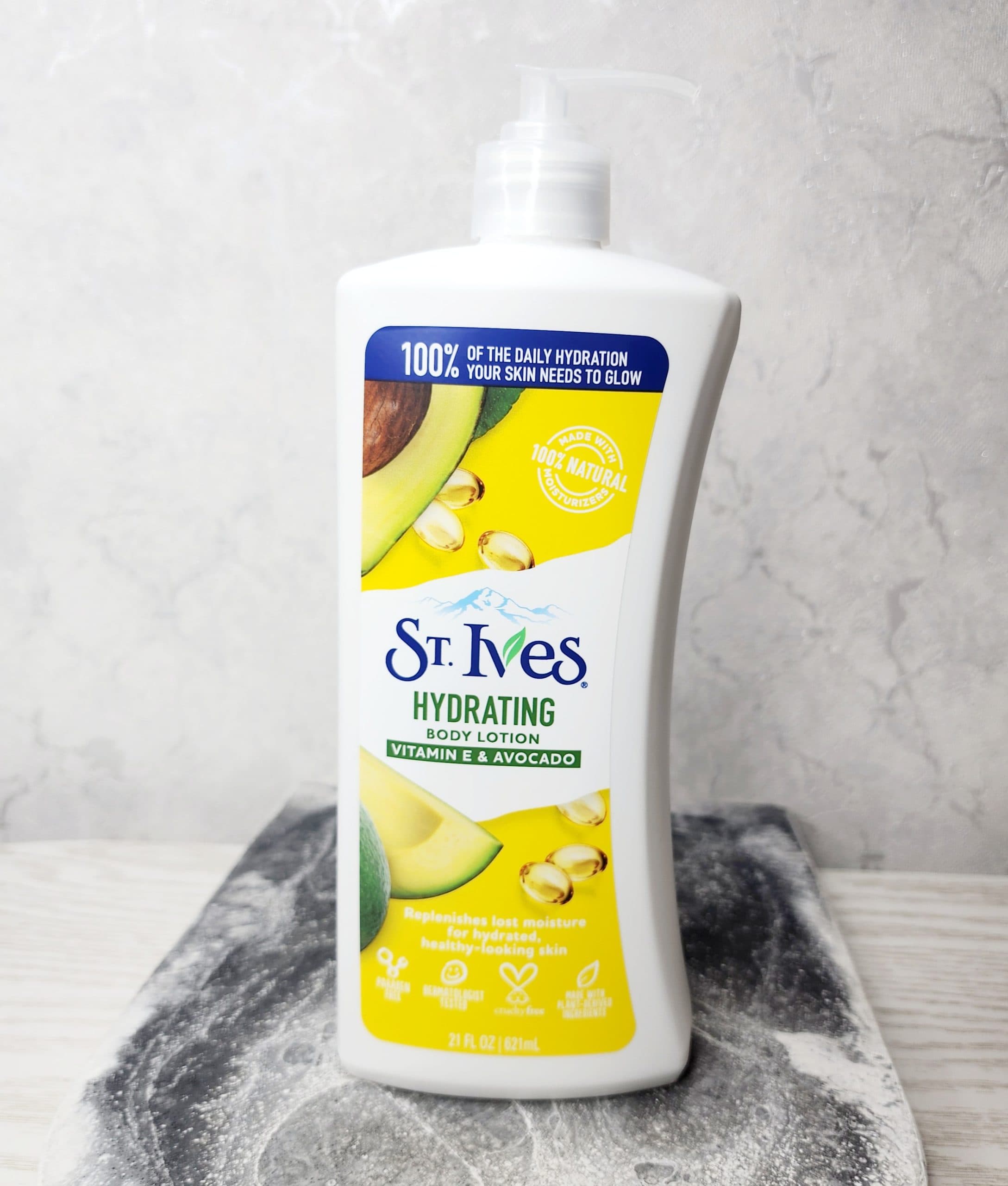 لوسیون بدن سنت ایوز St .Ivse مدل Hydrating حاوی ویتامین E و عصاره آووکادو حجم 621 میل — تصویر ۵