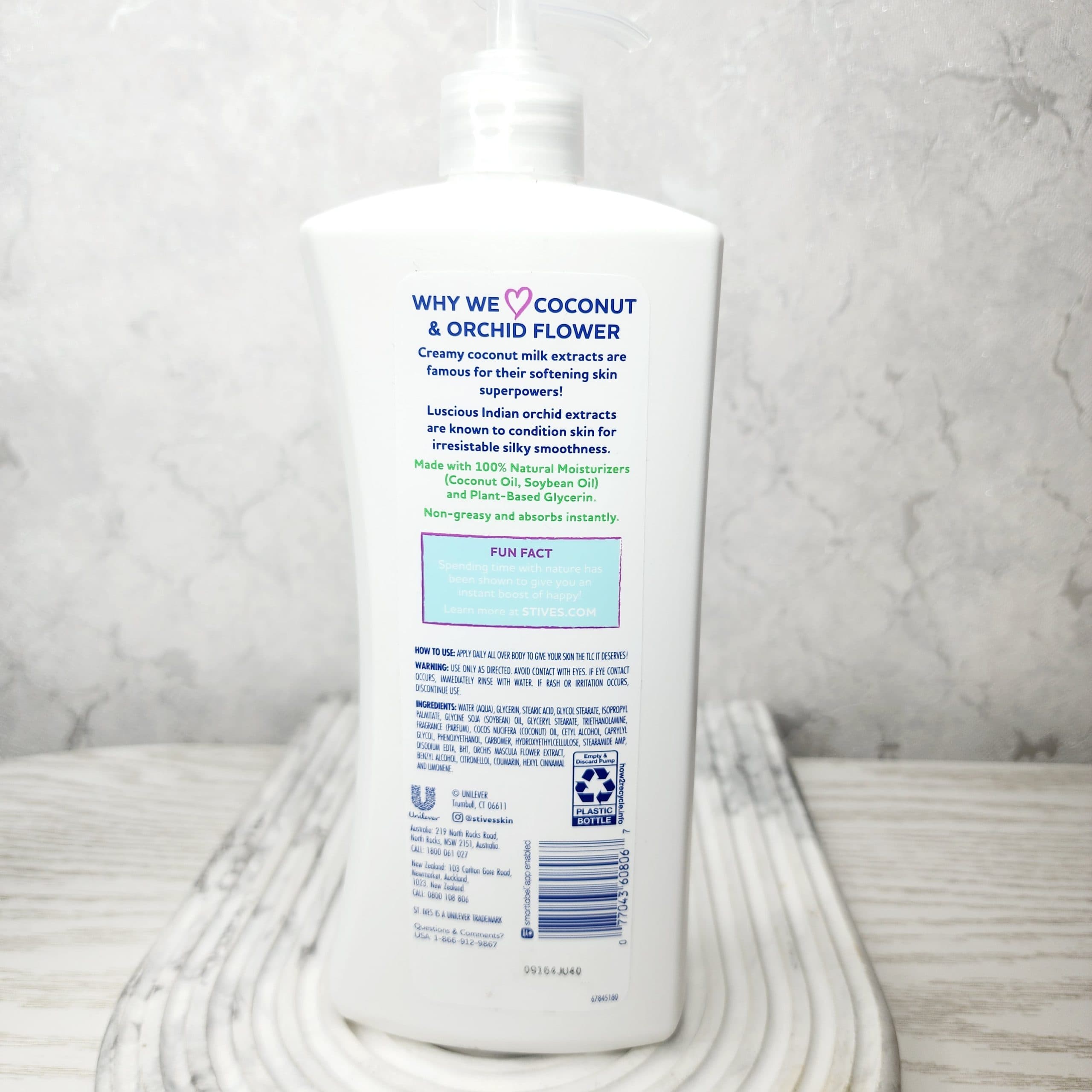 لوسیون بدن نارگیل و گل ارکیده سینت ایوز St Ives Softening Coconut and Orchid حجم 621 میلی لیتر — تصویر ۴